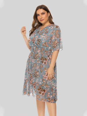 Plus Size Floral Print Short Sleeve V Neck Fashion Dress