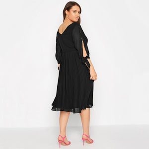 Plus Size 3/4 Sleeve V-neck Dress