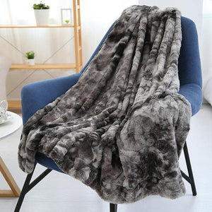 Super Soft Faux Fur Blanket - http://chicboutique.com.au