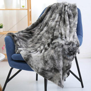 Super Soft Faux Fur Blanket - http://chicboutique.com.au